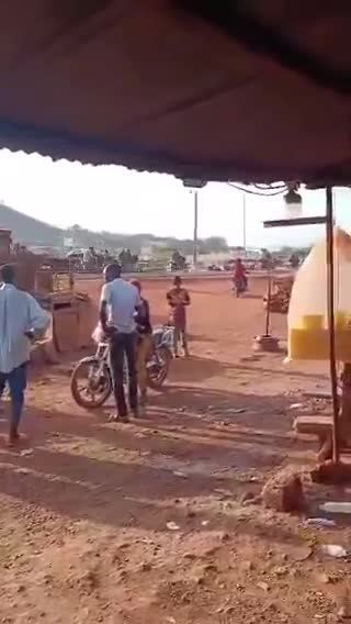 Mali: Kati'ye motosiklet ve karayoluyla çok sayıda militan geliyor.